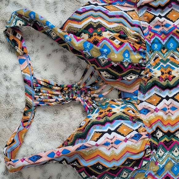 Strappy Back Tankini Top - Picture 4 of 6